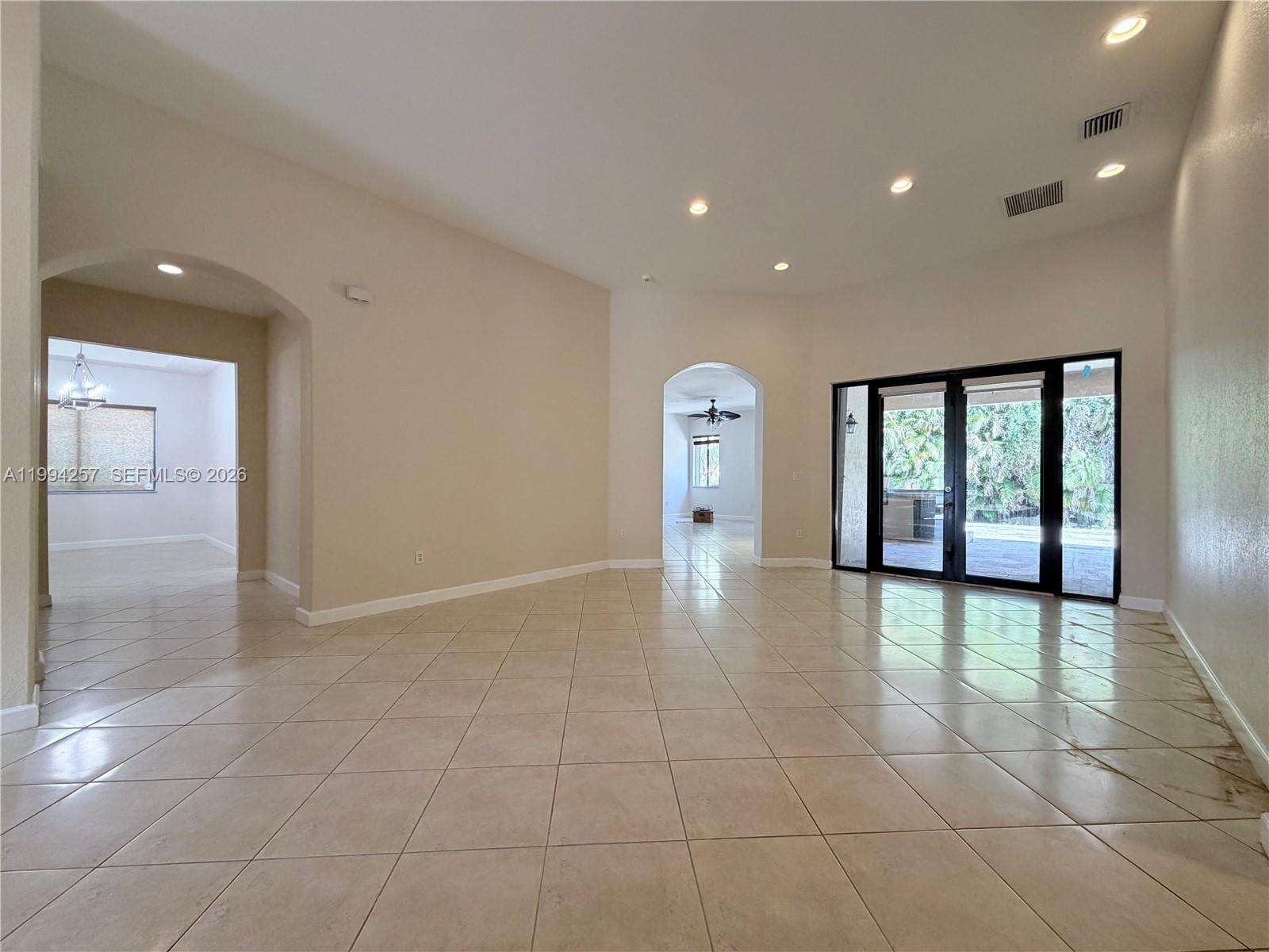 CUTLER CAY - Residential