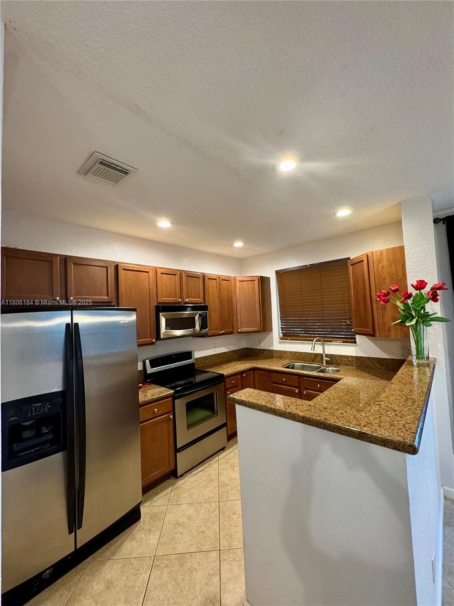 SIERRA BAY - Residential