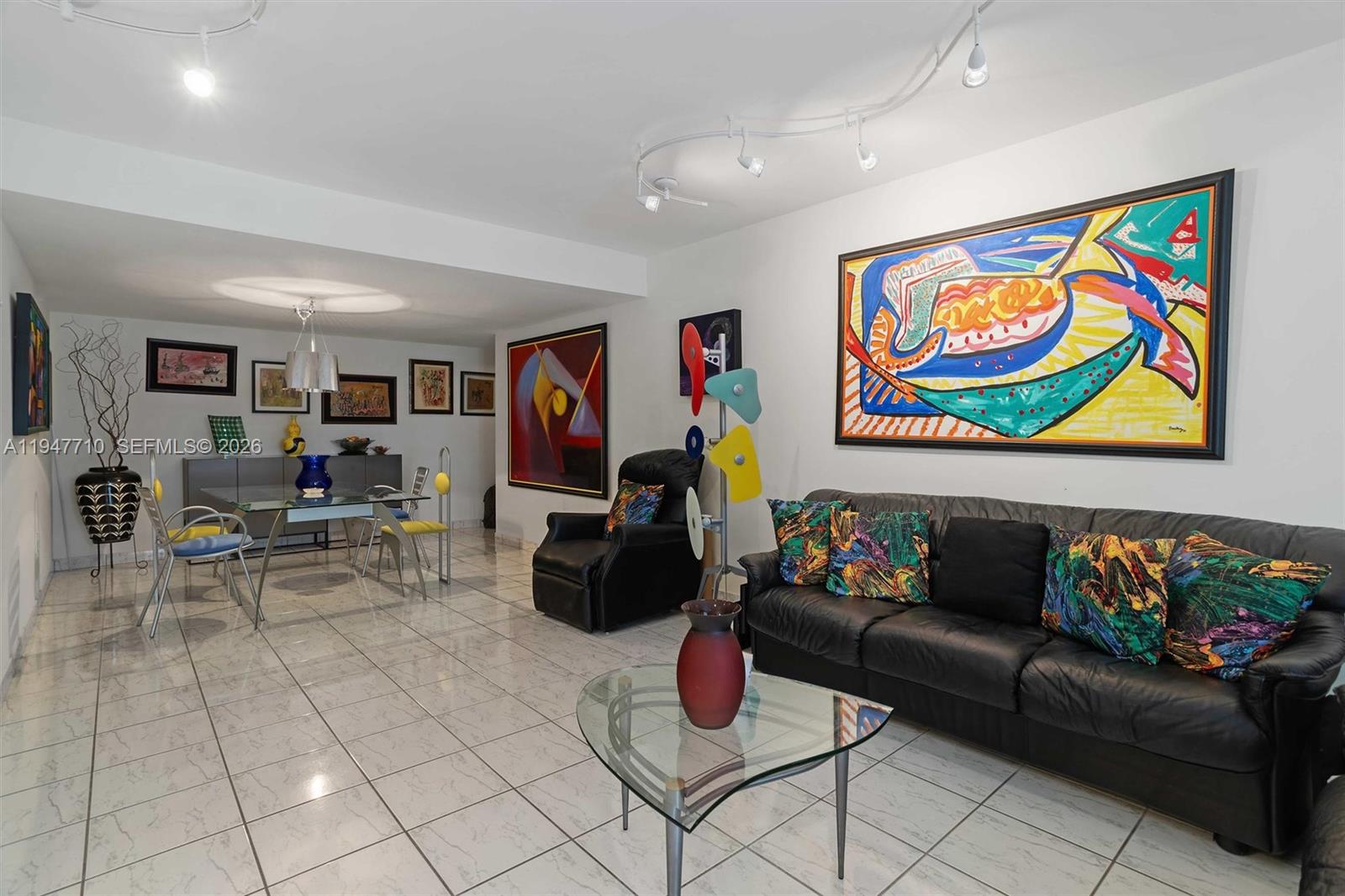 THE GEORGIAN CONDO - Residential