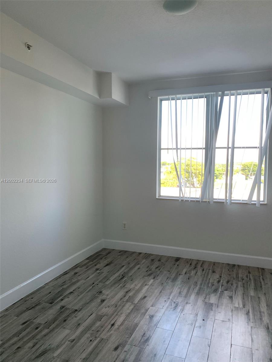 RADIUS CONDO - Residential Lease