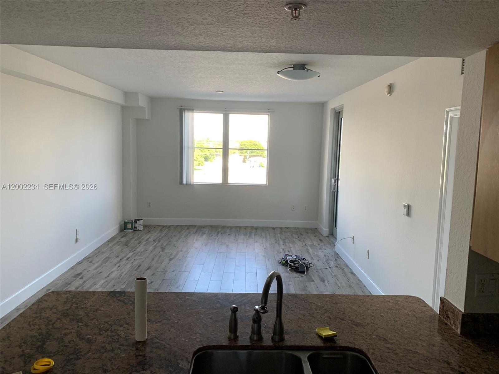 RADIUS CONDO - Residential Lease