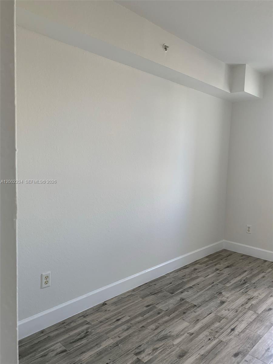 RADIUS CONDO - Residential Lease