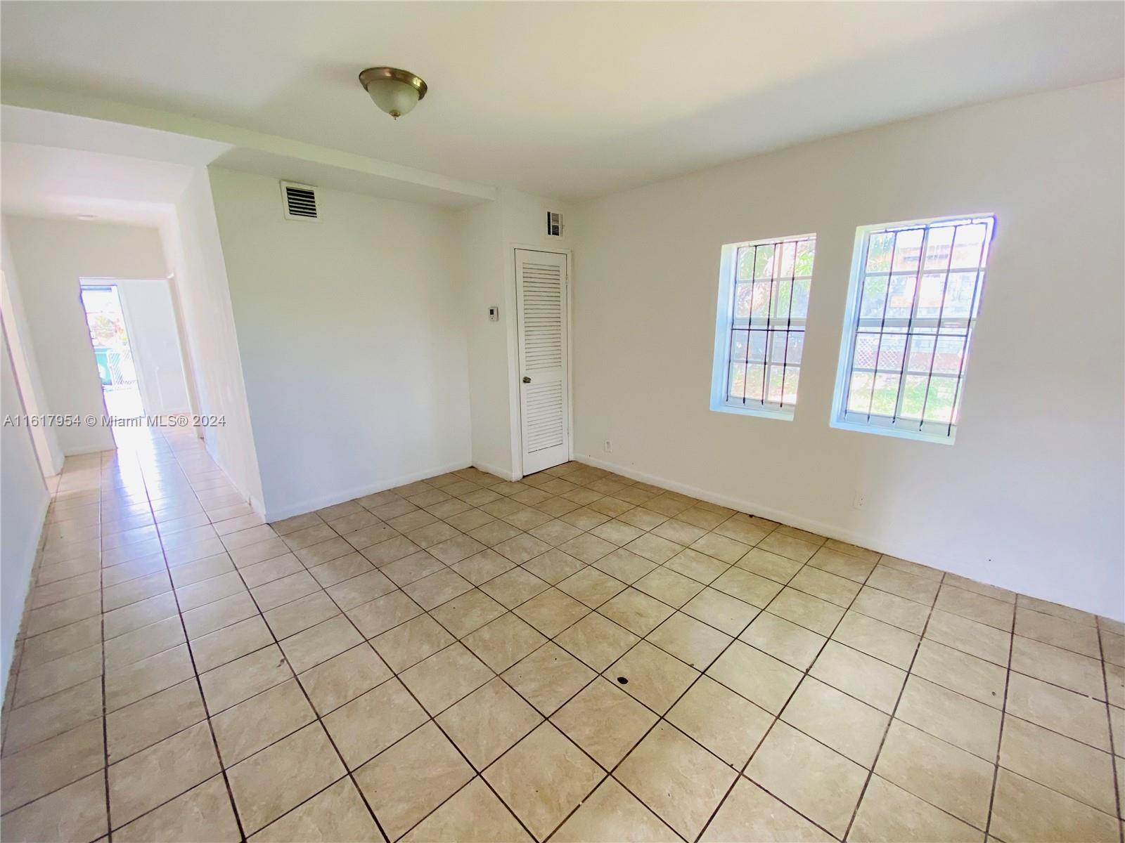 TENNYSON HEIGHTS - Residential Lease