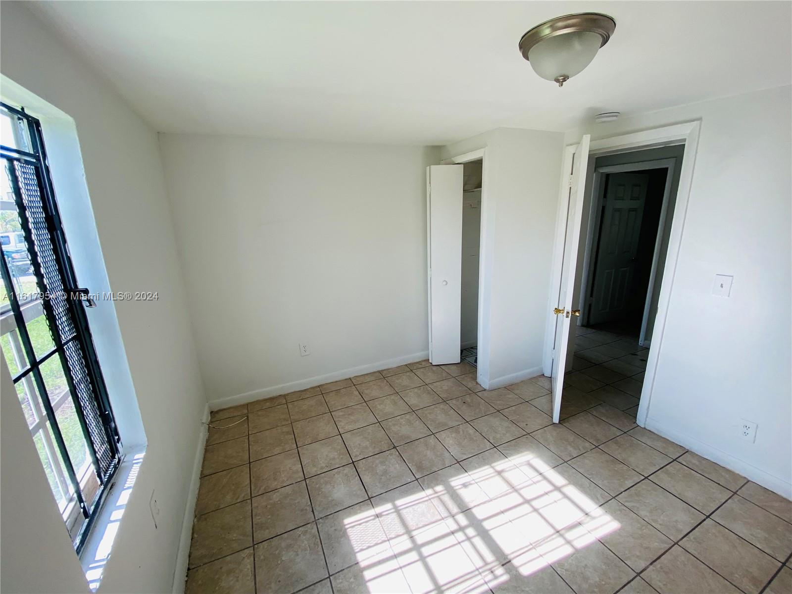 TENNYSON HEIGHTS - Residential Lease