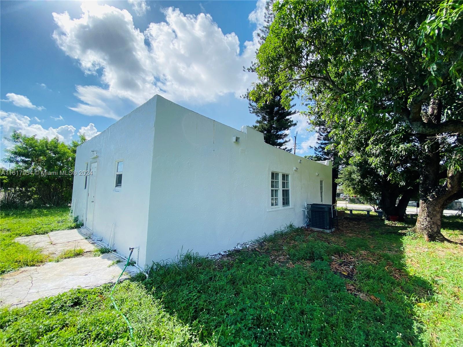 TENNYSON HEIGHTS - Residential Lease
