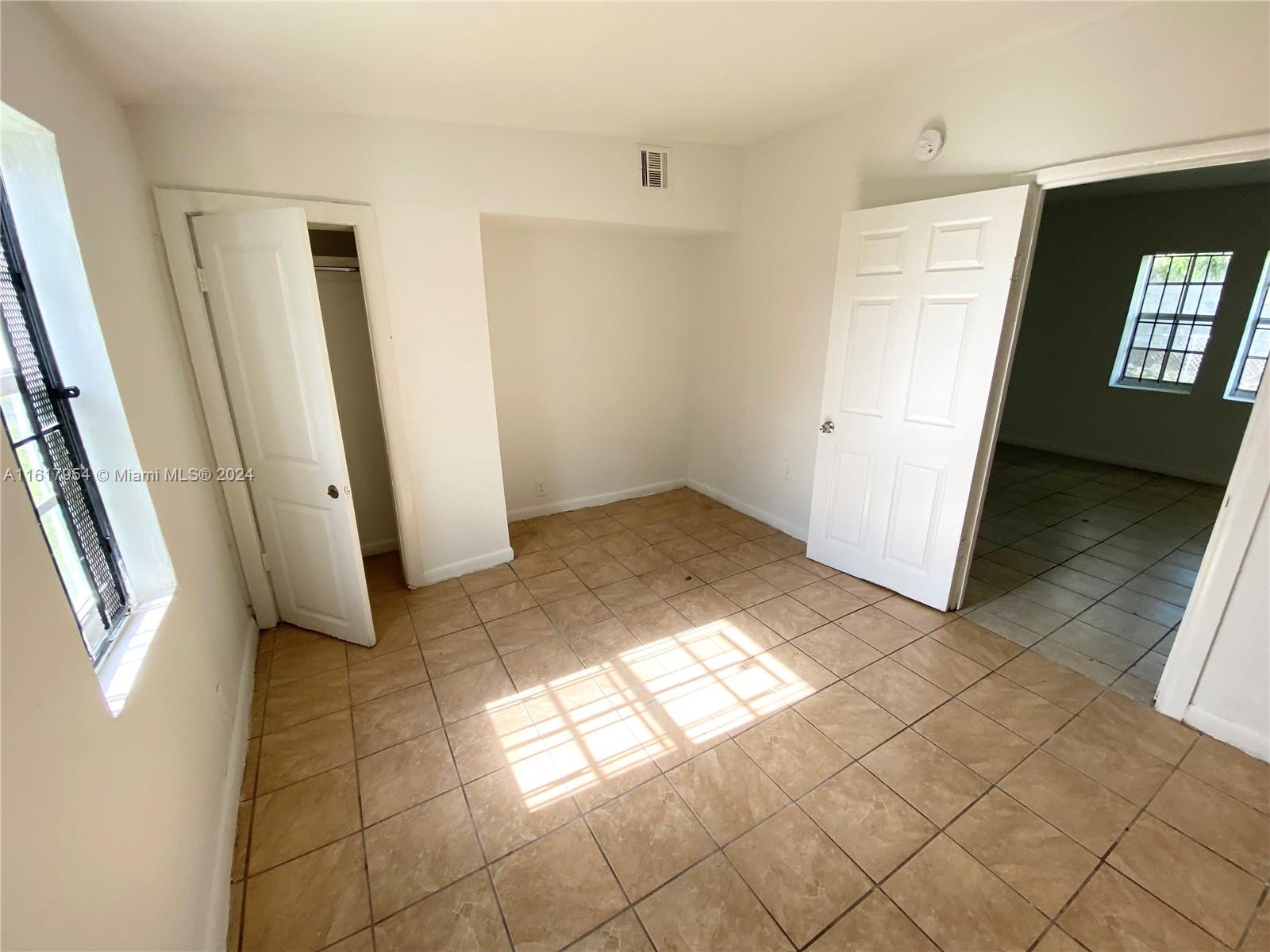 TENNYSON HEIGHTS - Residential Lease