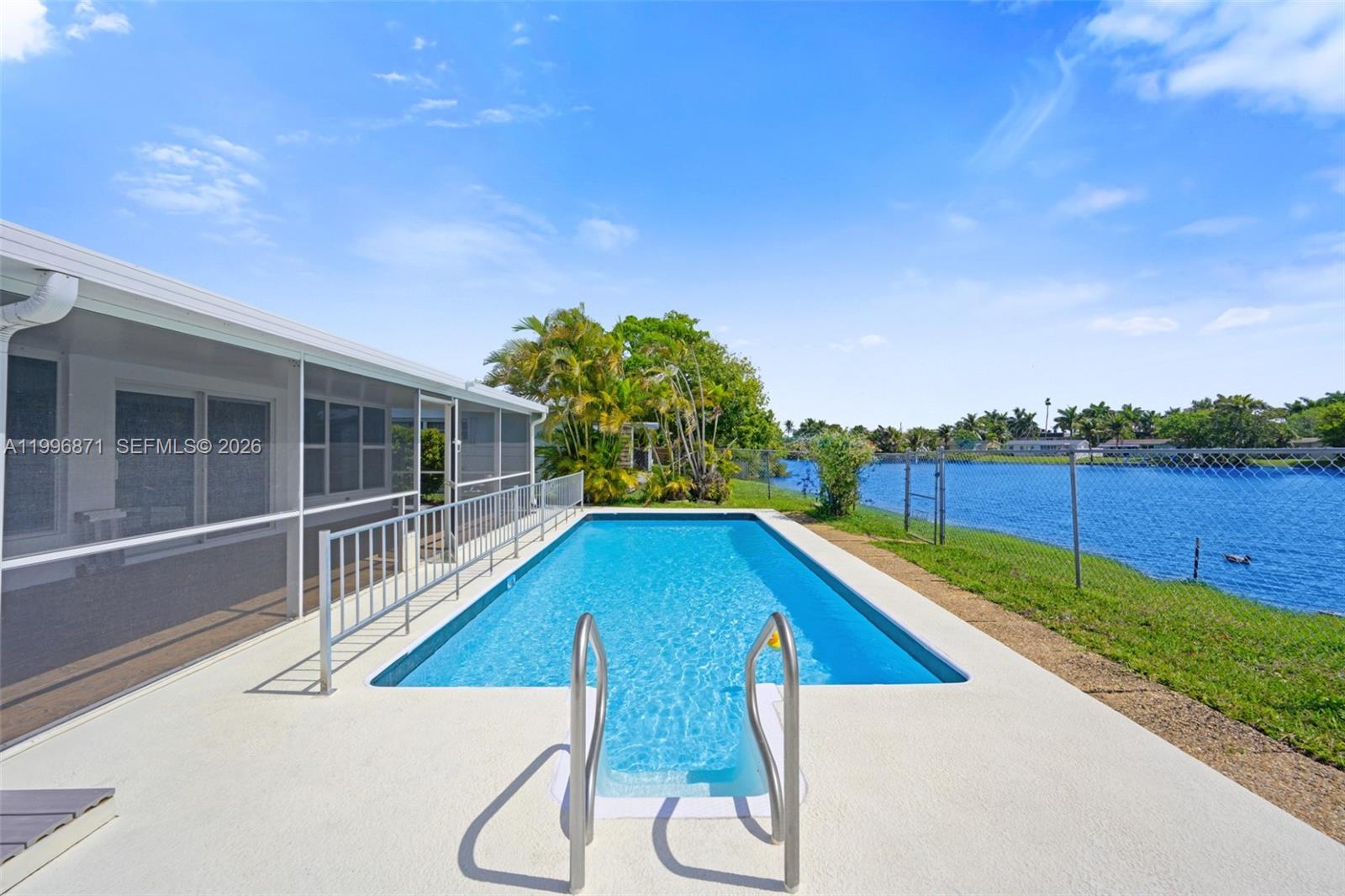 SUNRISE GOLF VILLAGE - Residential