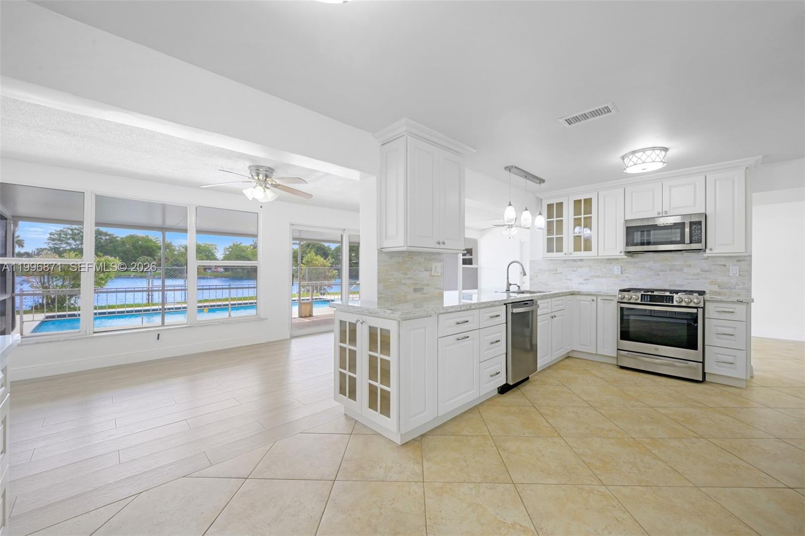 SUNRISE GOLF VILLAGE - Residential