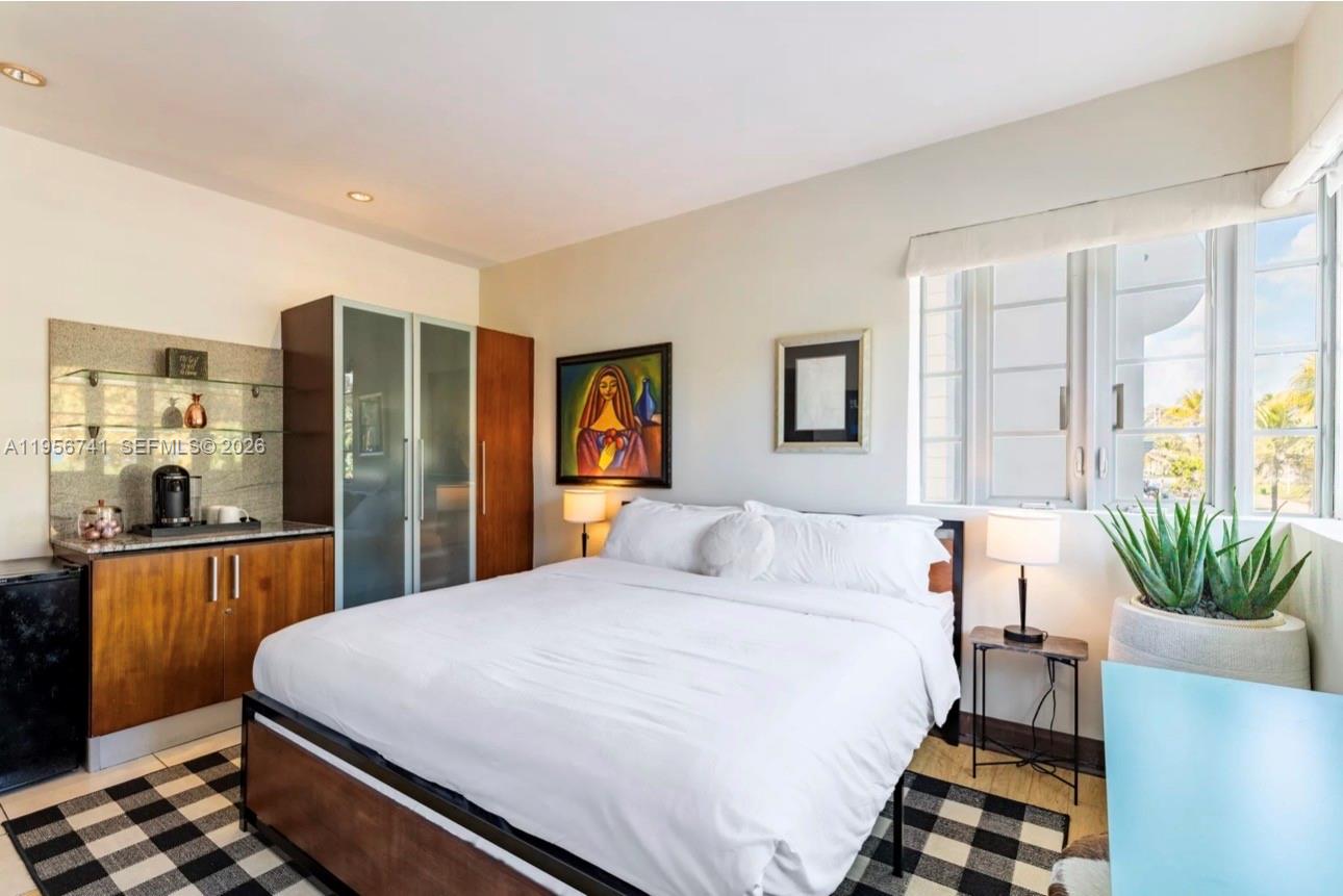 THE STRAND ON OCEAN DRIVE - Residential