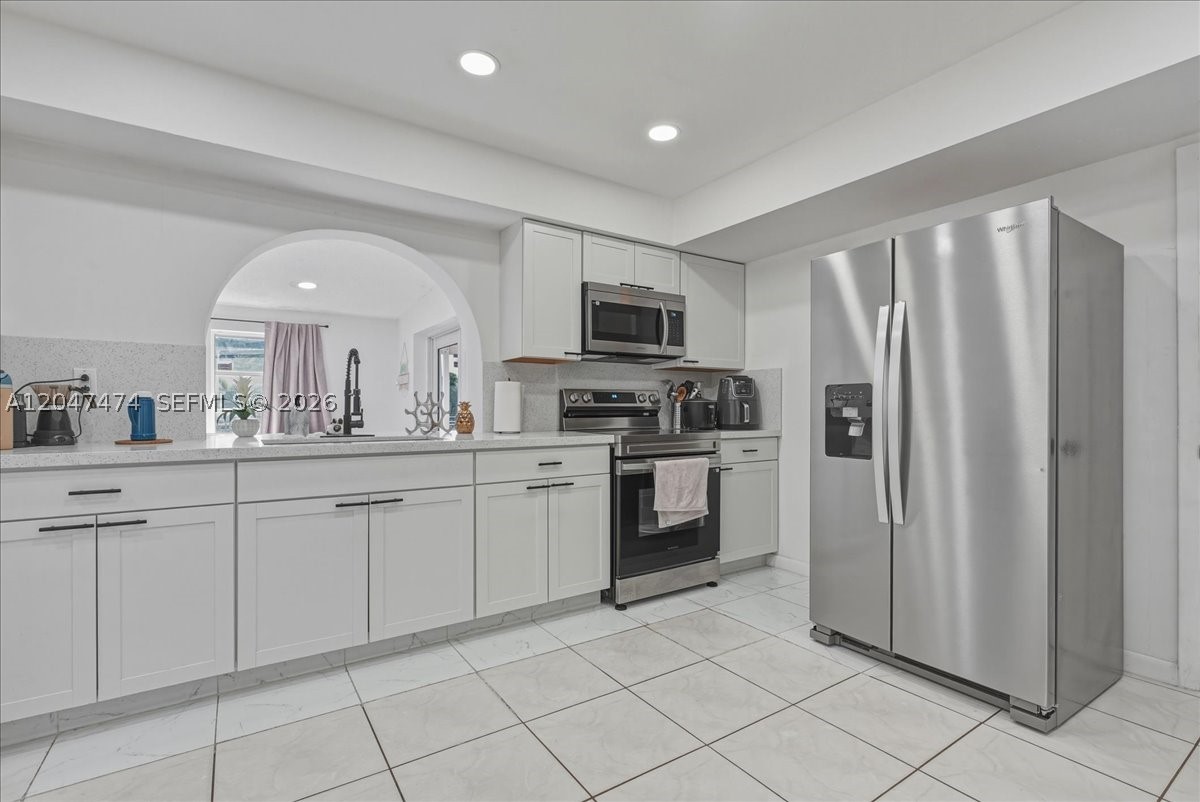 PALM SPRINGS LAKES 5TH AD - Residential