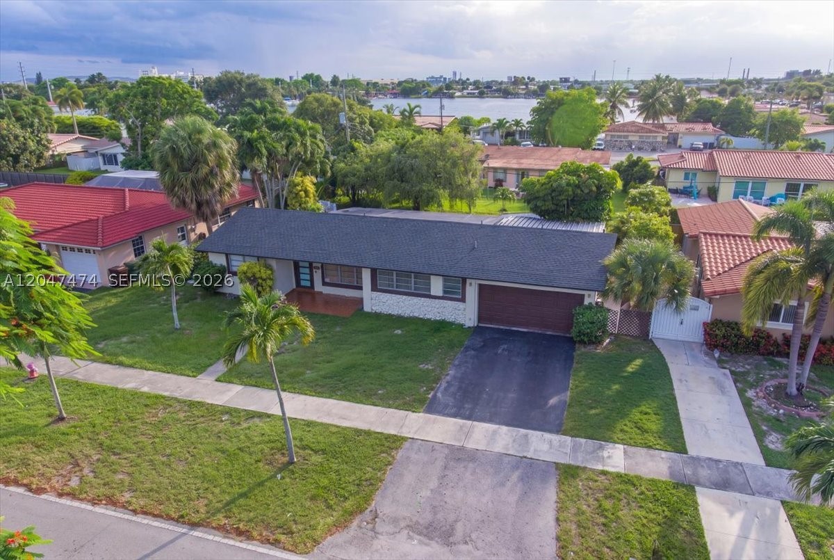 PALM SPRINGS LAKES 5TH AD - Residential