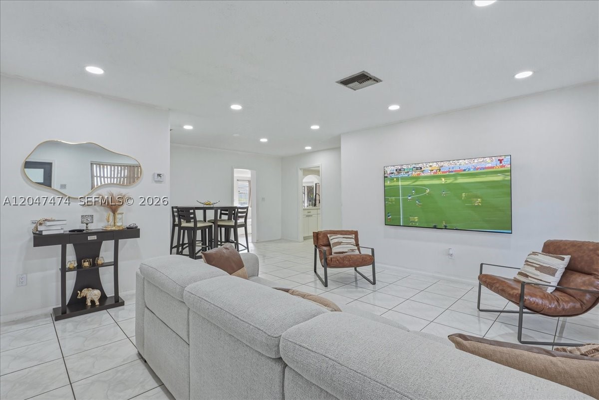 PALM SPRINGS LAKES 5TH AD - Residential
