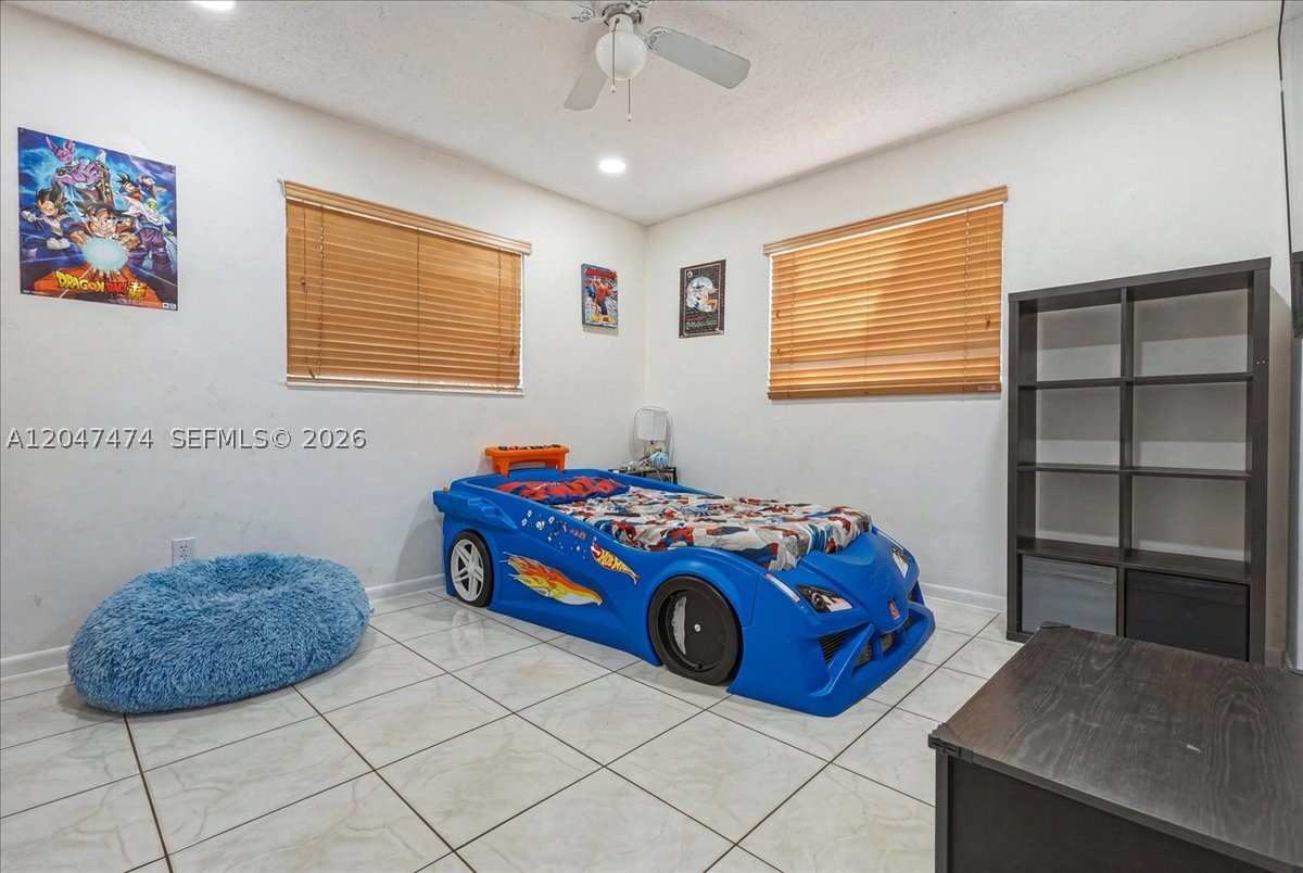 PALM SPRINGS LAKES 5TH AD - Residential