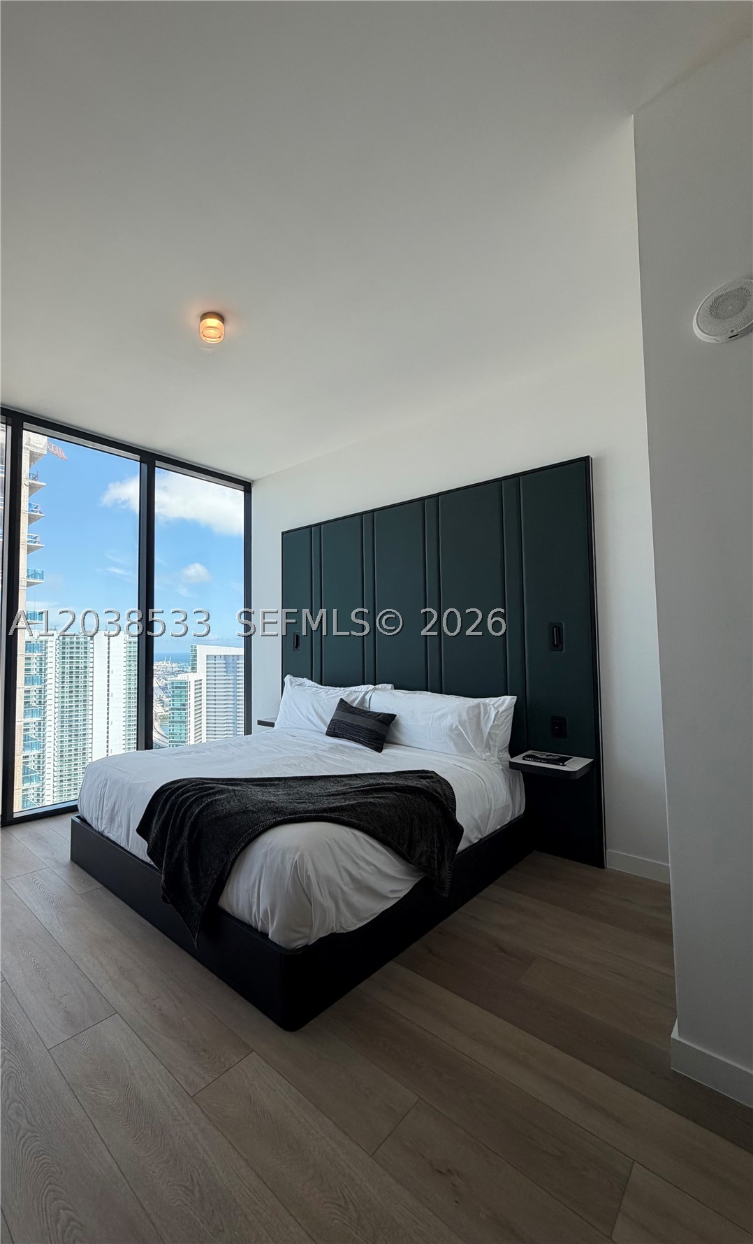 MIAMI NORTH - Residential