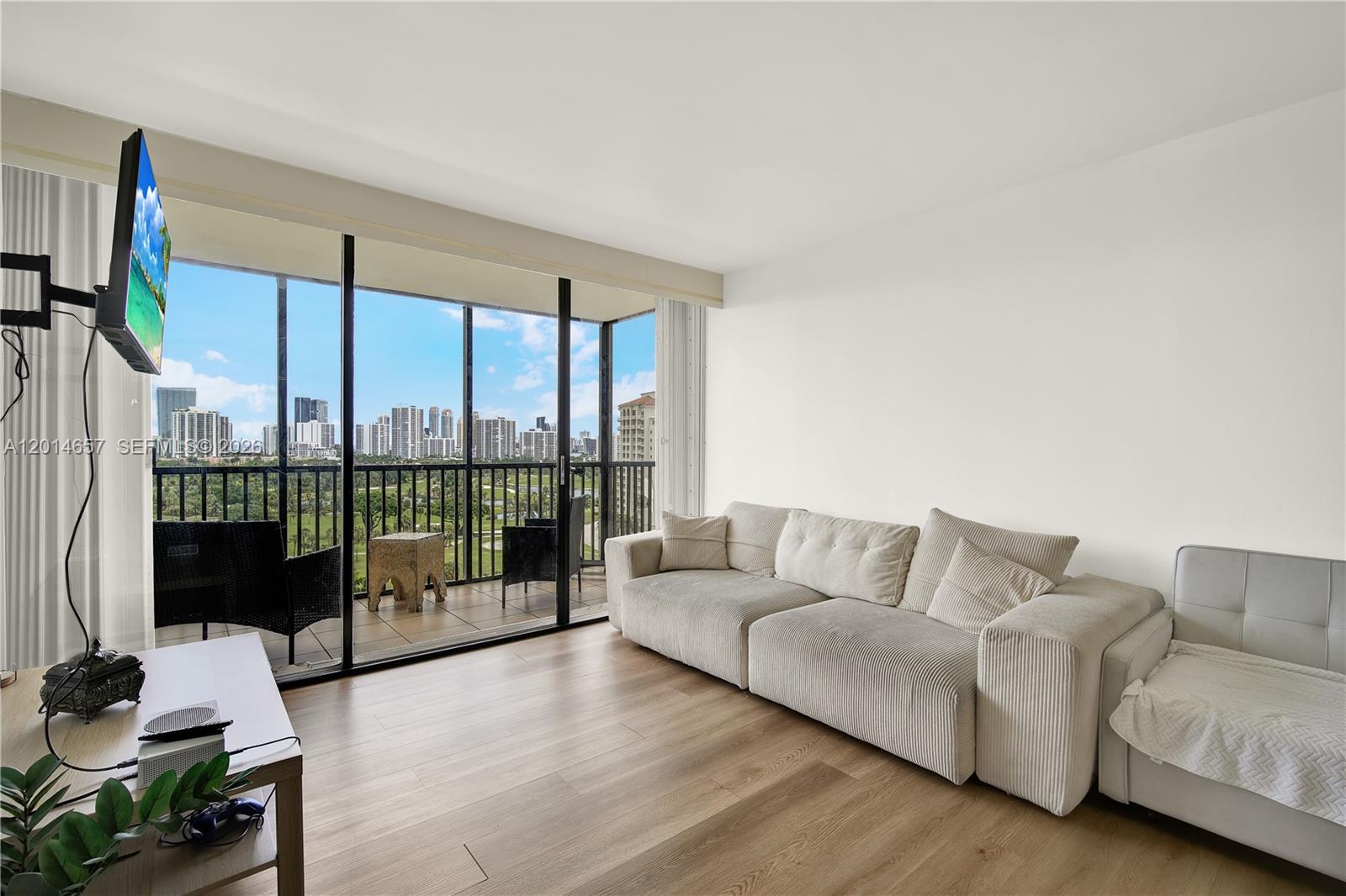 CORONADO CONDO TOWER I - Residential