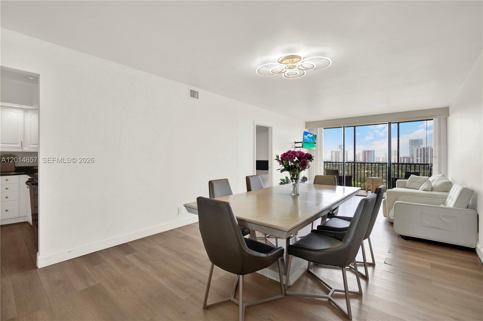 CORONADO CONDO TOWER I - Residential