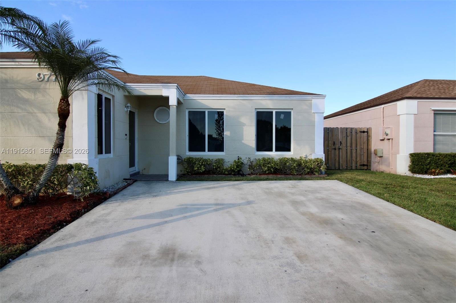 LAKES BY THE BAY SEC 5 - Residential