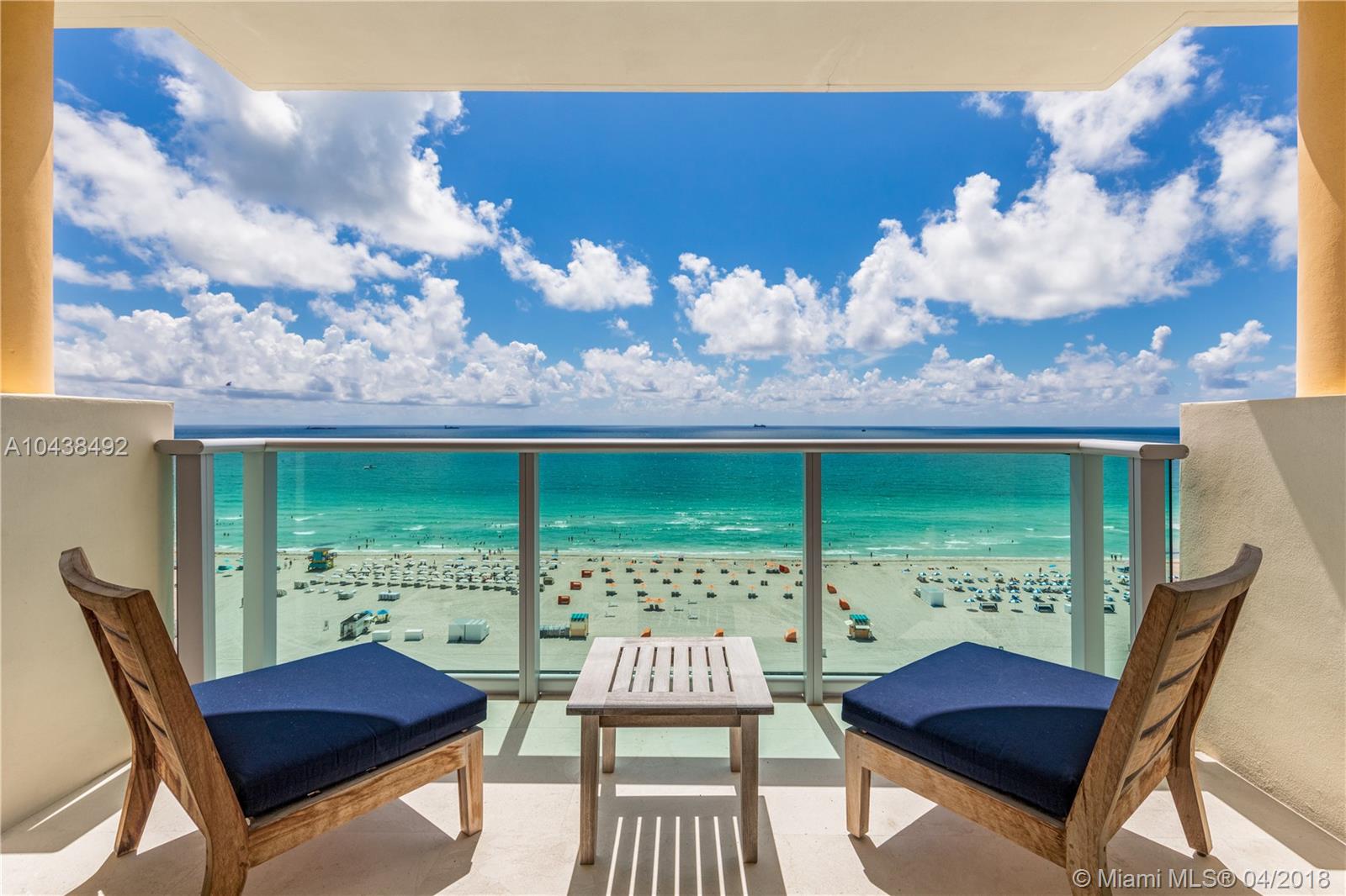 IL VILLAGGIO ON SOUTH BEA - Residential