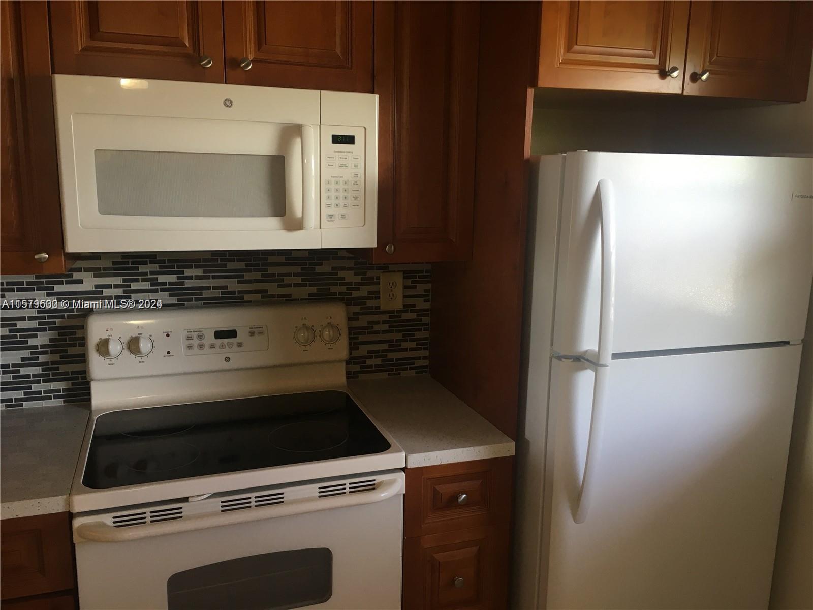 MIRAMAR CLUB CONDOMINIUM - Residential