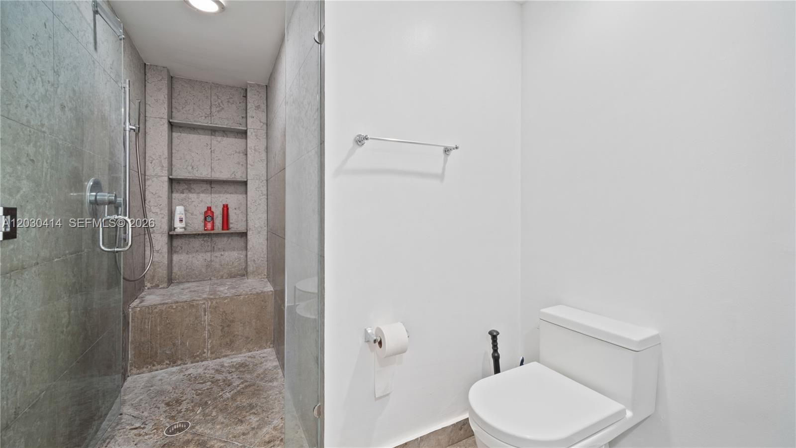 ICONBRICKELL CONDO NO 1 - Residential Lease