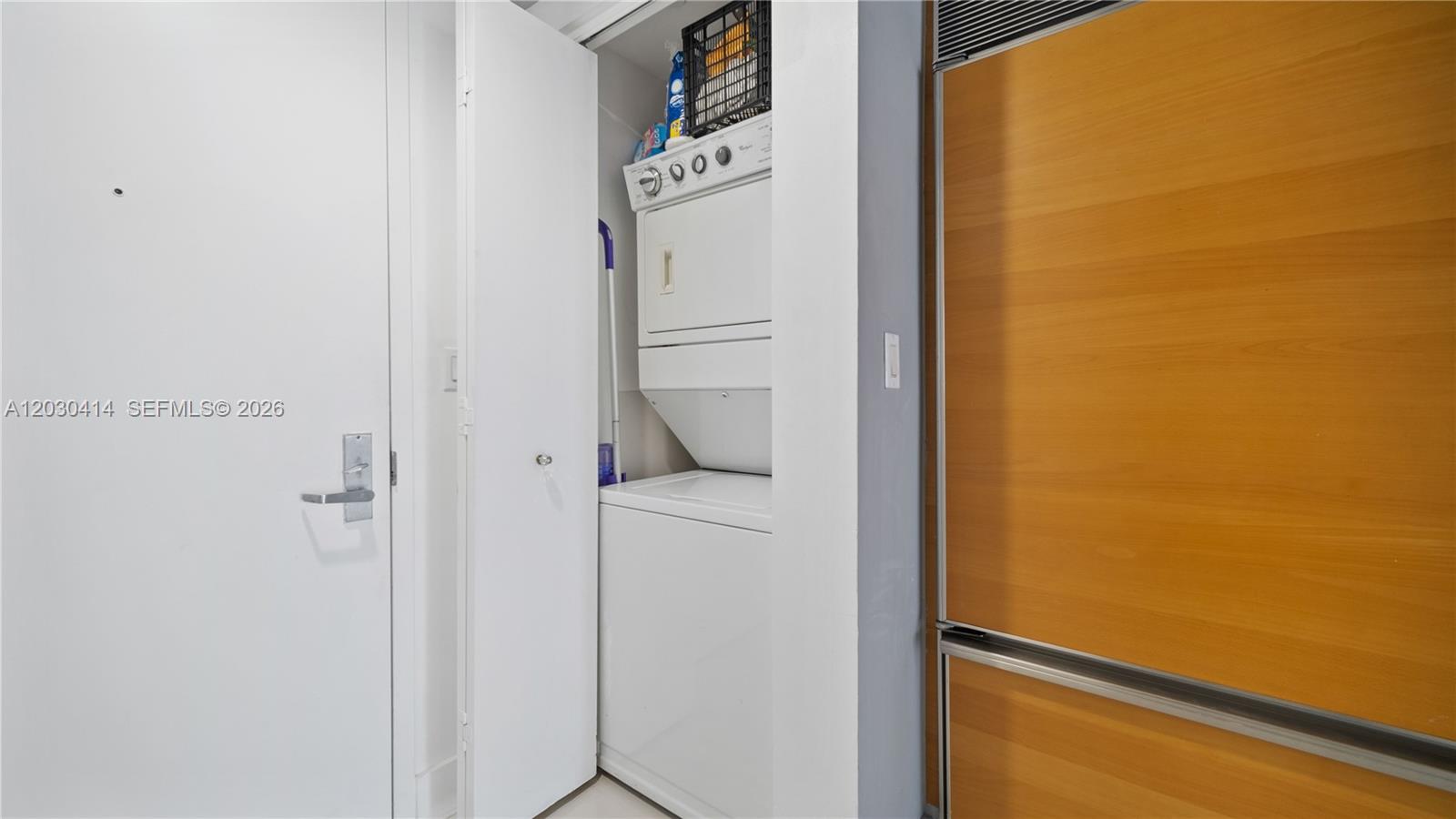 ICONBRICKELL CONDO NO 1 - Residential Lease