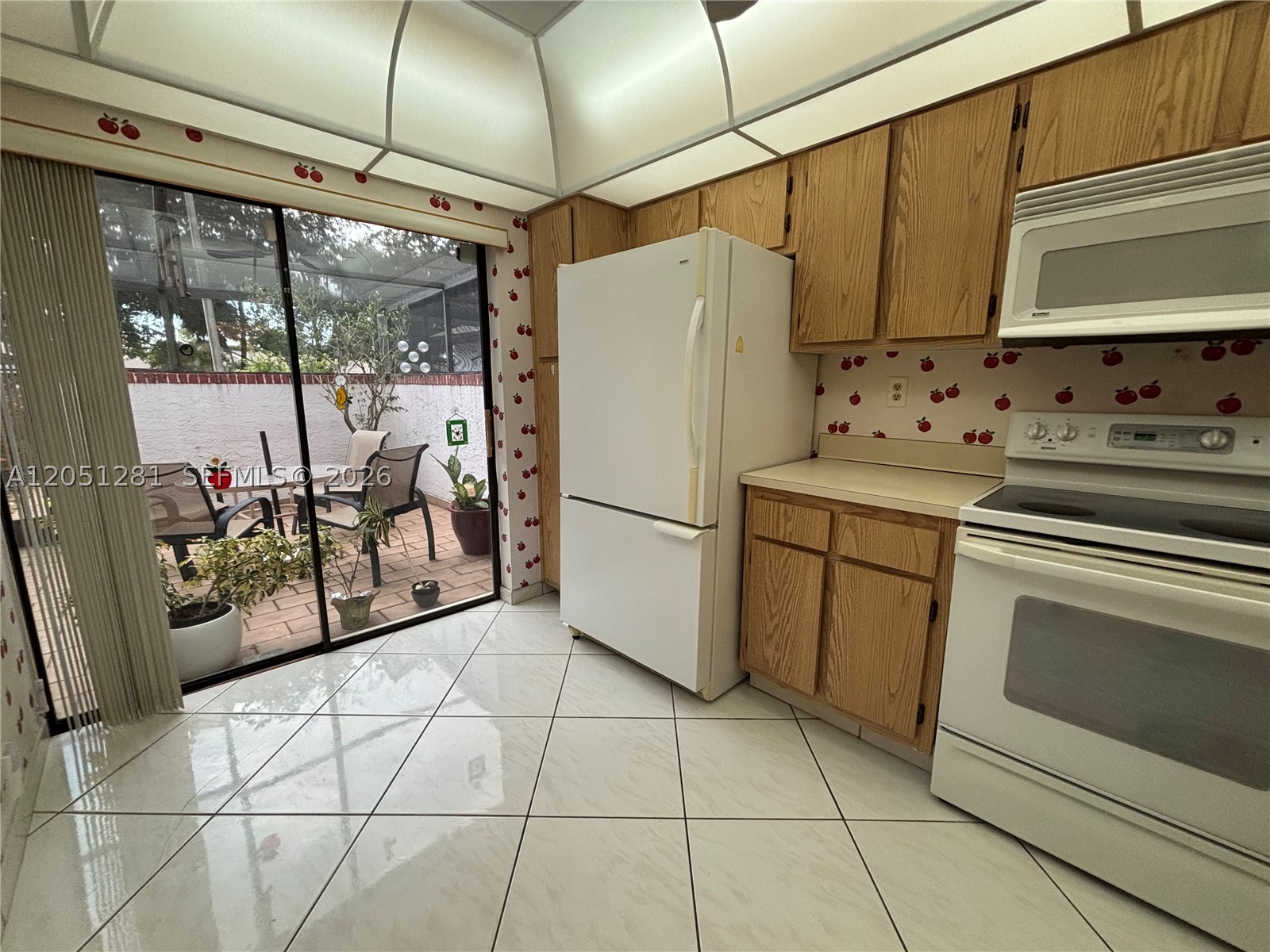 WEDGEWOOD CONDOMINIUM - Residential Lease