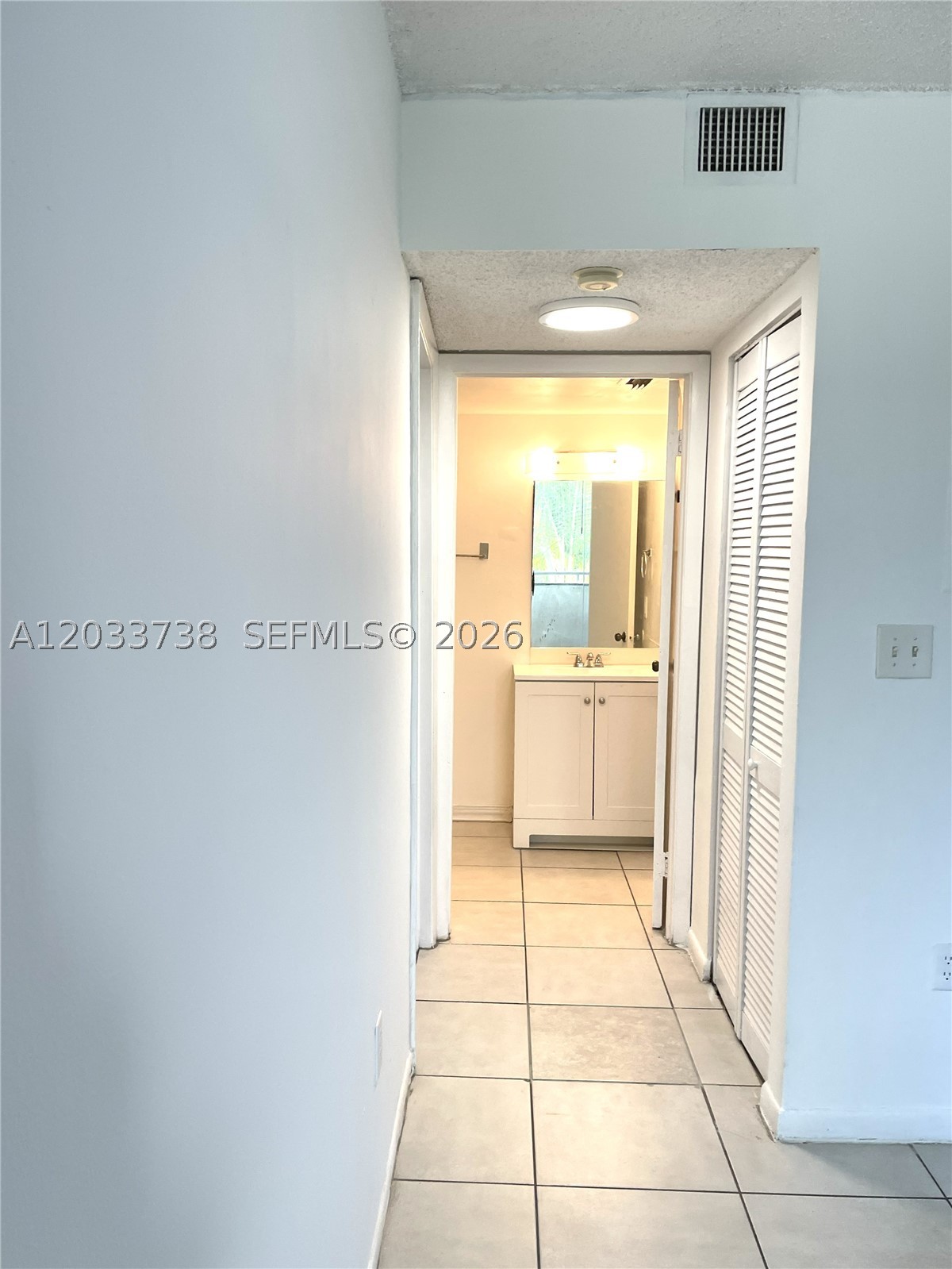 VERABELLA FALLS CONDO - Residential Lease