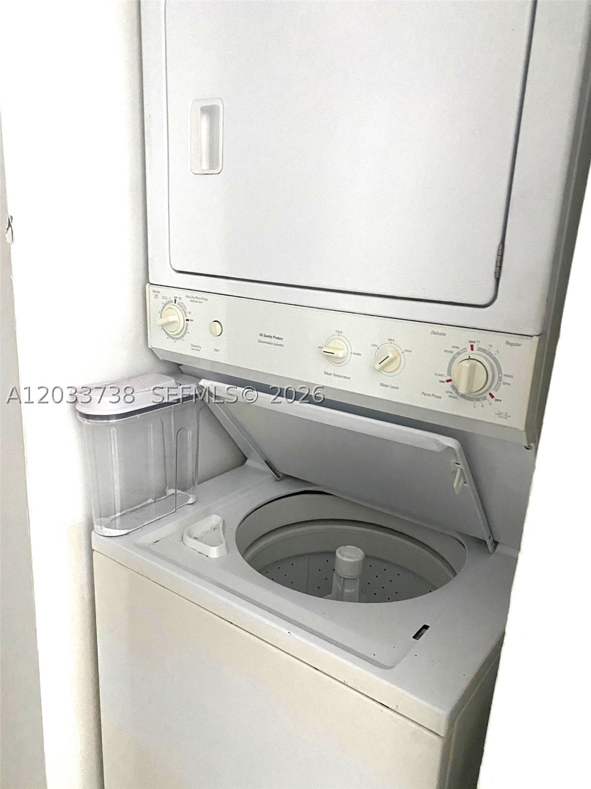 VERABELLA FALLS CONDO - Residential Lease