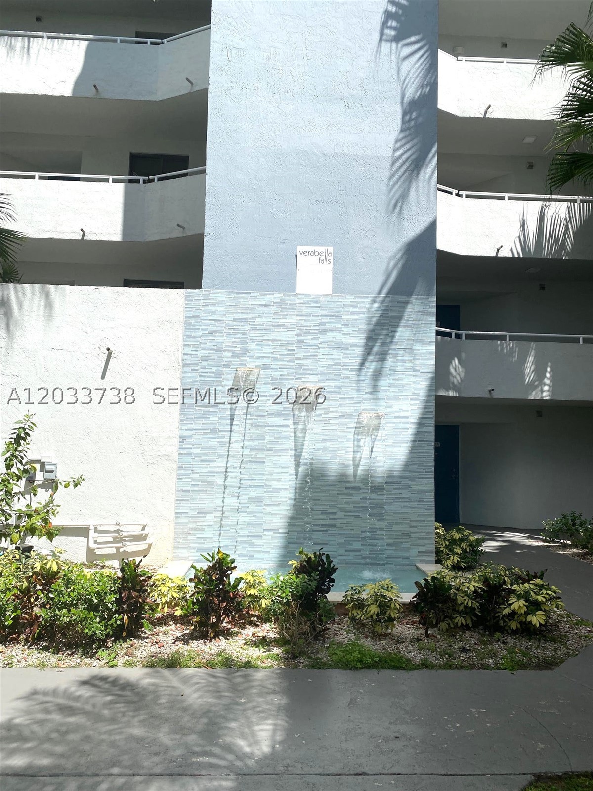 VERABELLA FALLS CONDO - Residential Lease