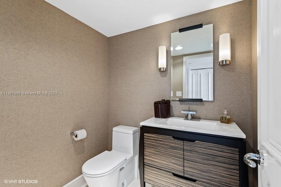TURNBERRY ISLE CONDO - Residential Lease
