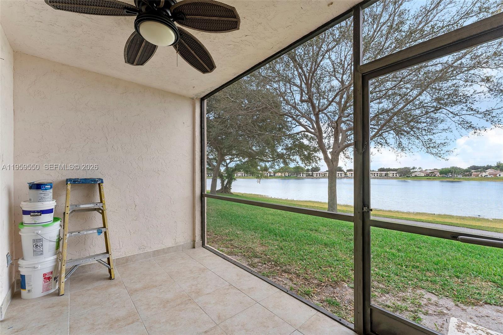 LAKE WINDWOOD CONDO - Residential