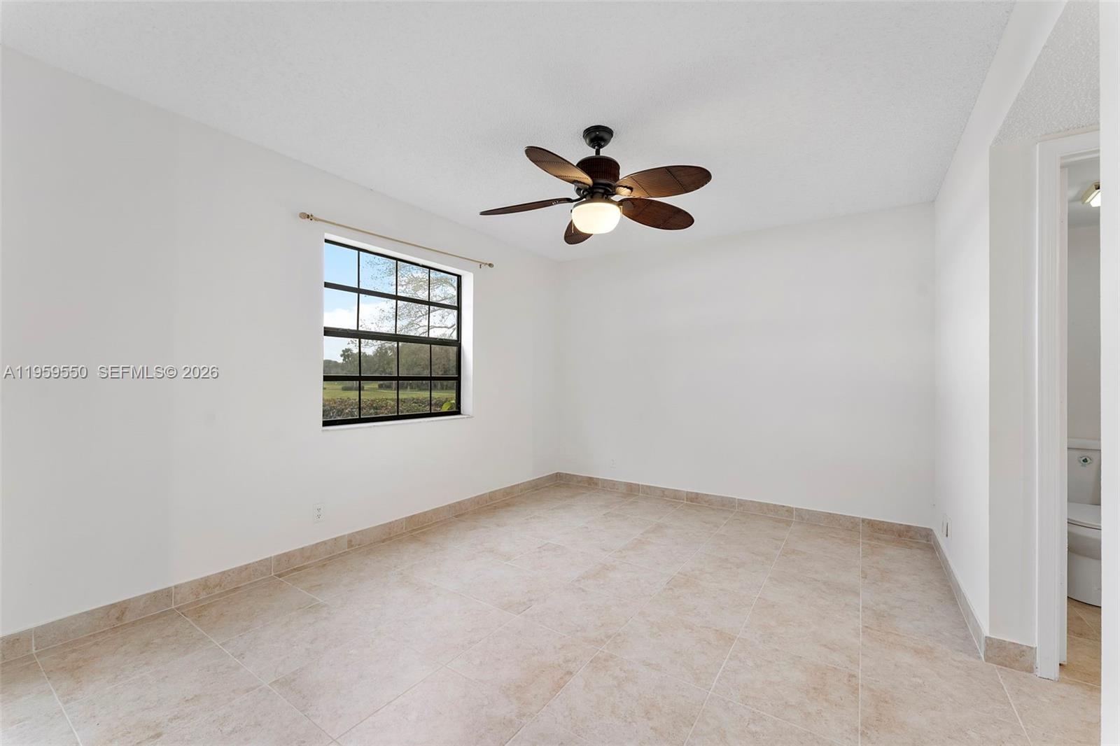LAKE WINDWOOD CONDO - Residential