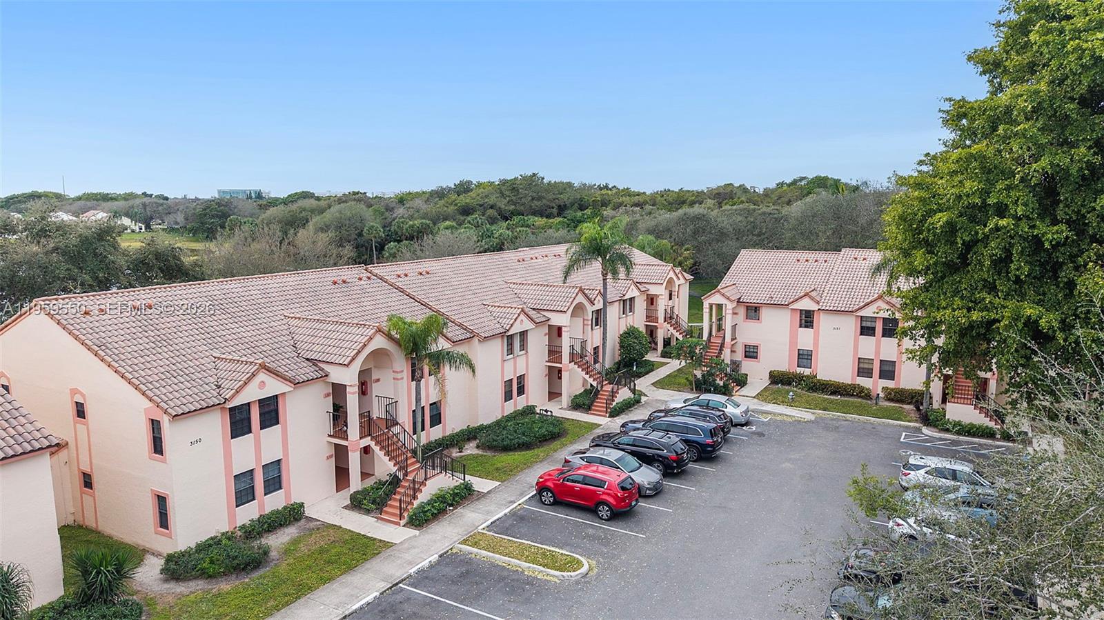 LAKE WINDWOOD CONDO - Residential