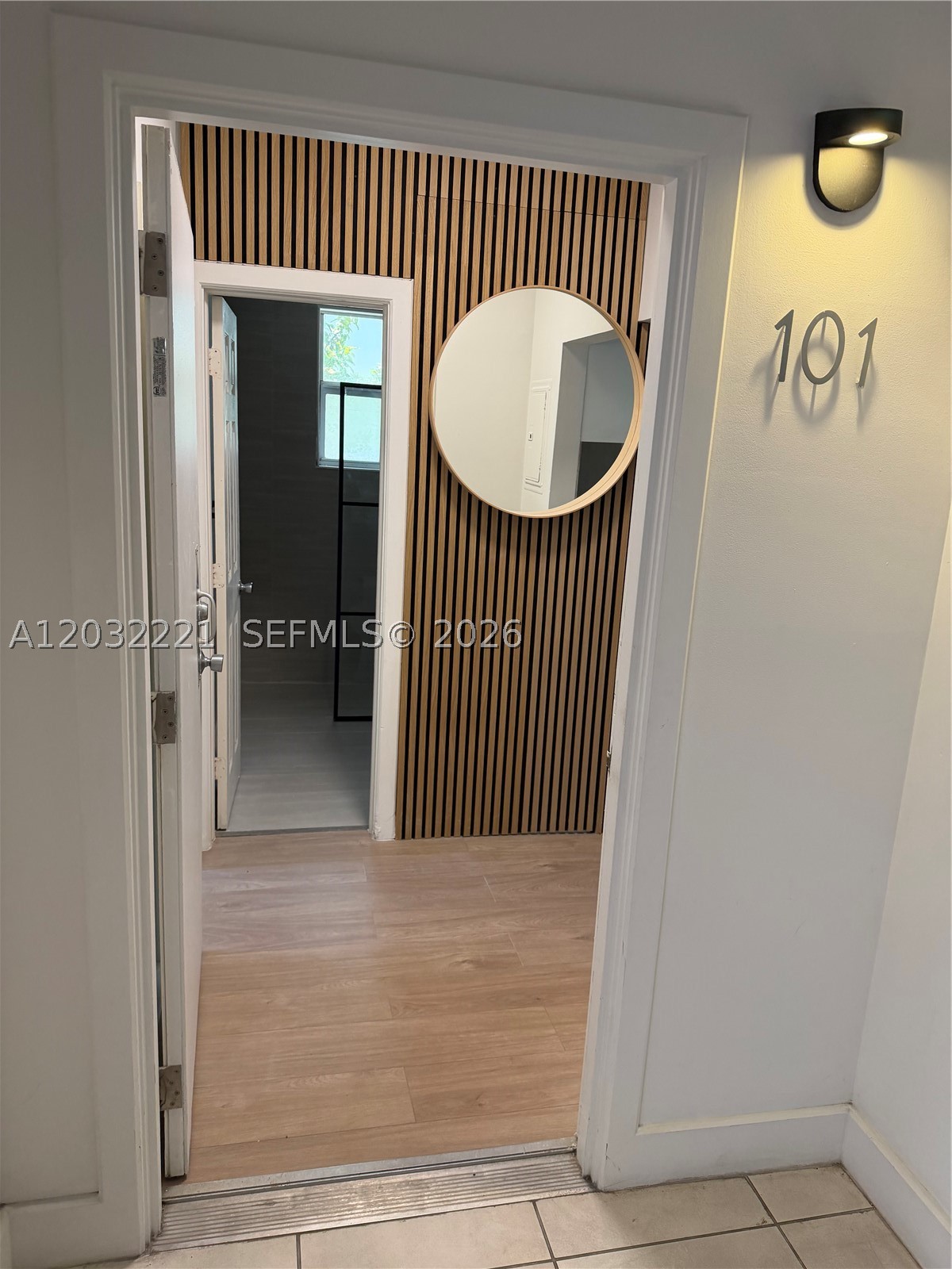 THE ABBOTT CONDO - Residential
