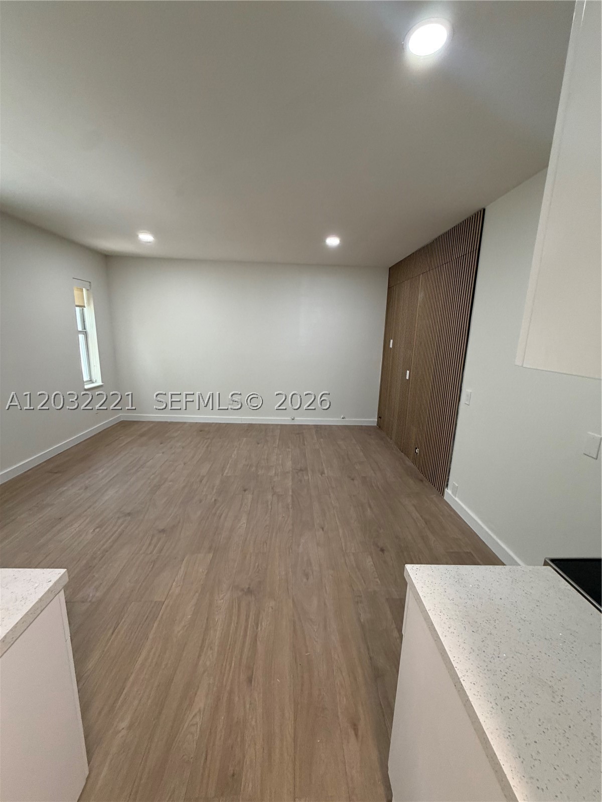 THE ABBOTT CONDO - Residential