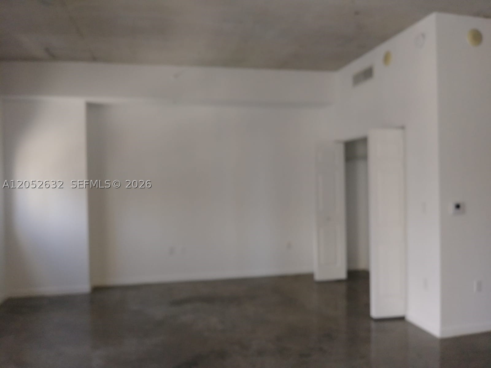 Loft Downtown 02 Condo - Residential Lease