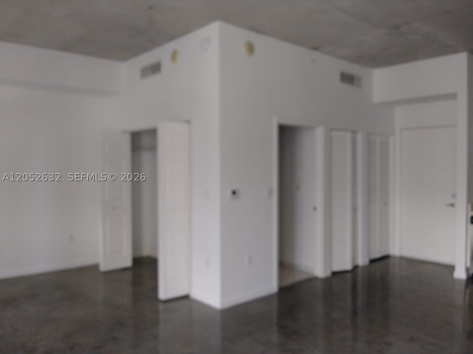 Loft Downtown 02 Condo - Residential Lease