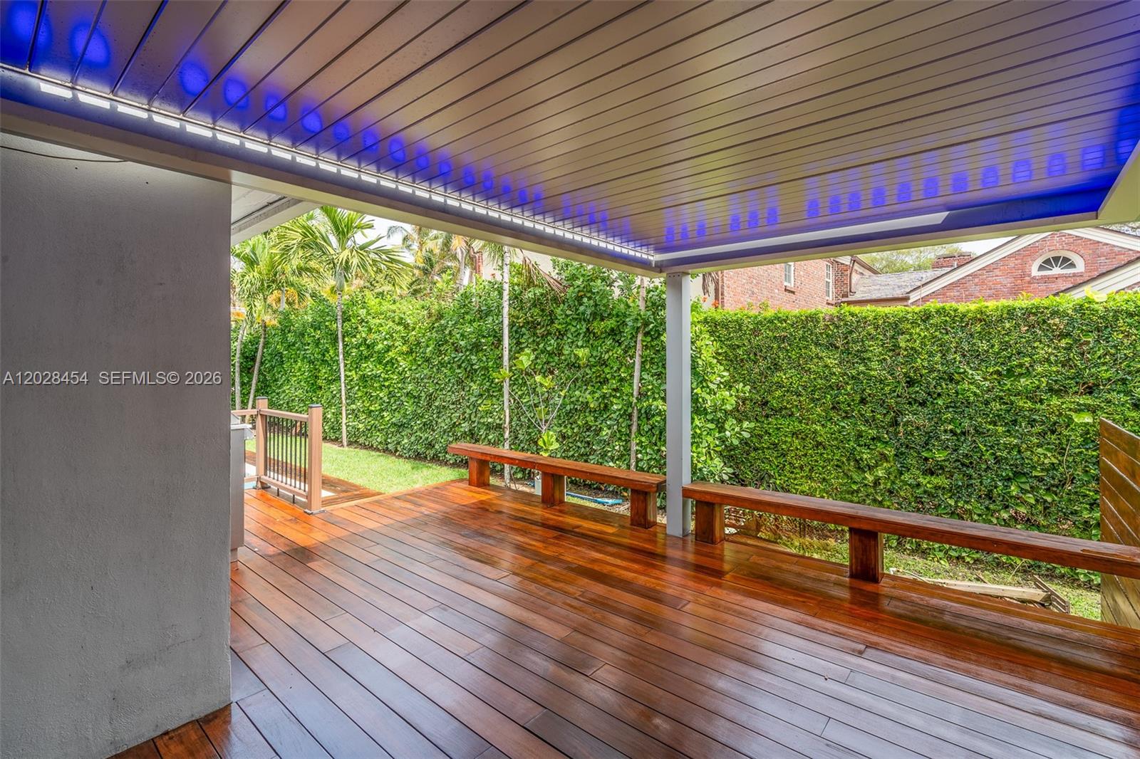 BAY BREEZE SEC MIAMI SHOR - Residential
