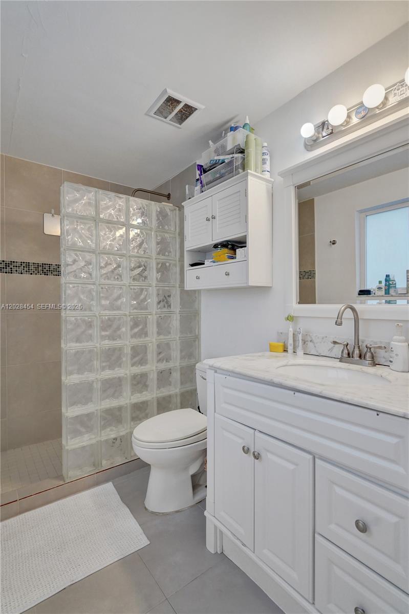 BAY BREEZE SEC MIAMI SHOR - Residential