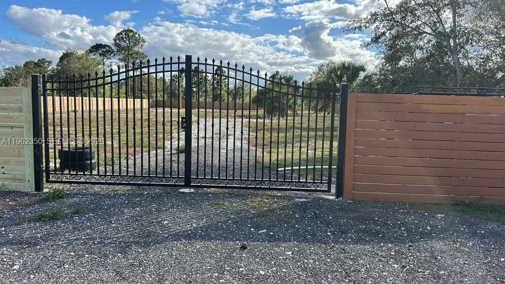 MONTURA RANCH URREC SEC 36 - Land