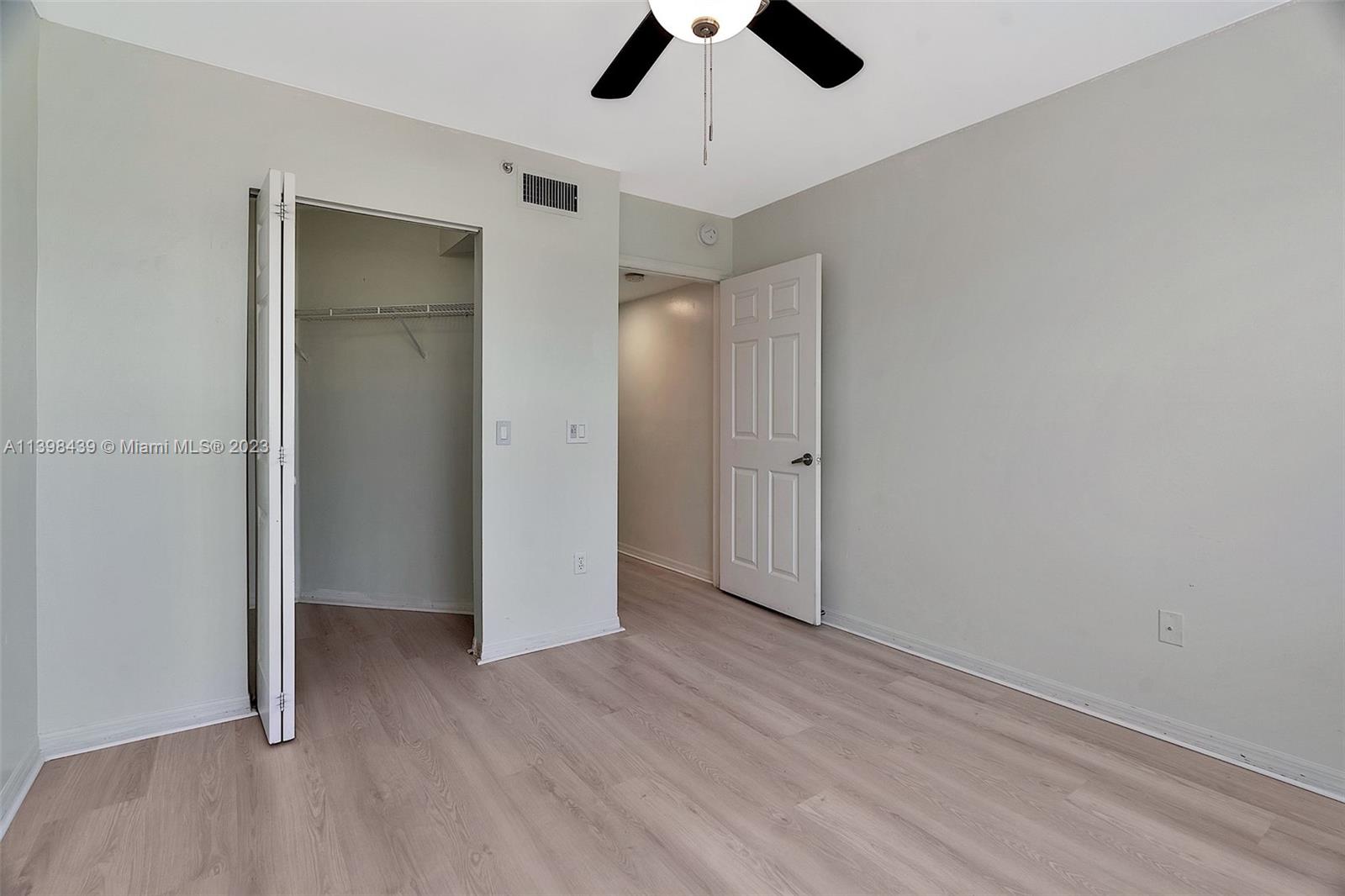 LA VIA CONDO - Residential
