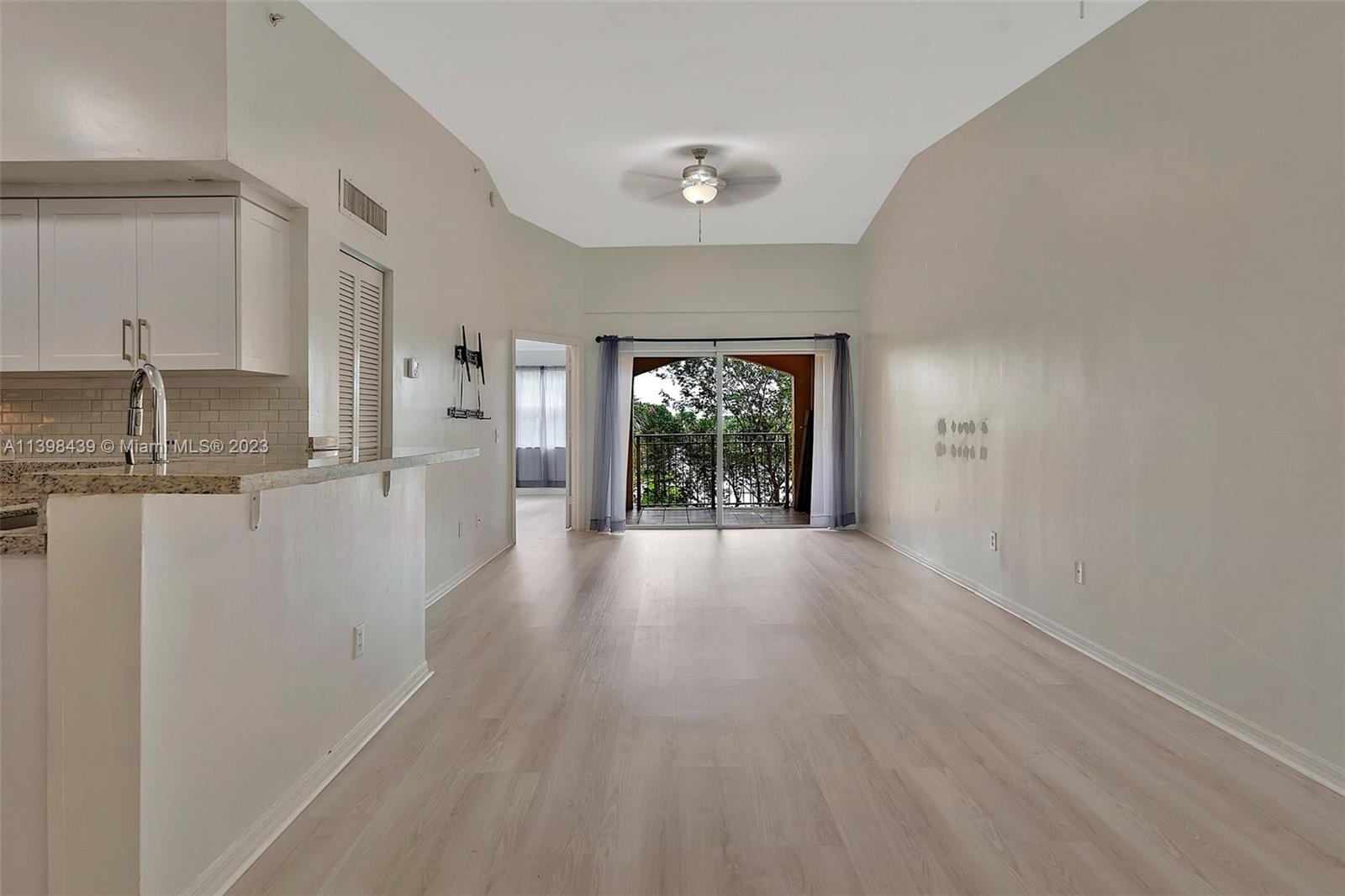 LA VIA CONDO - Residential