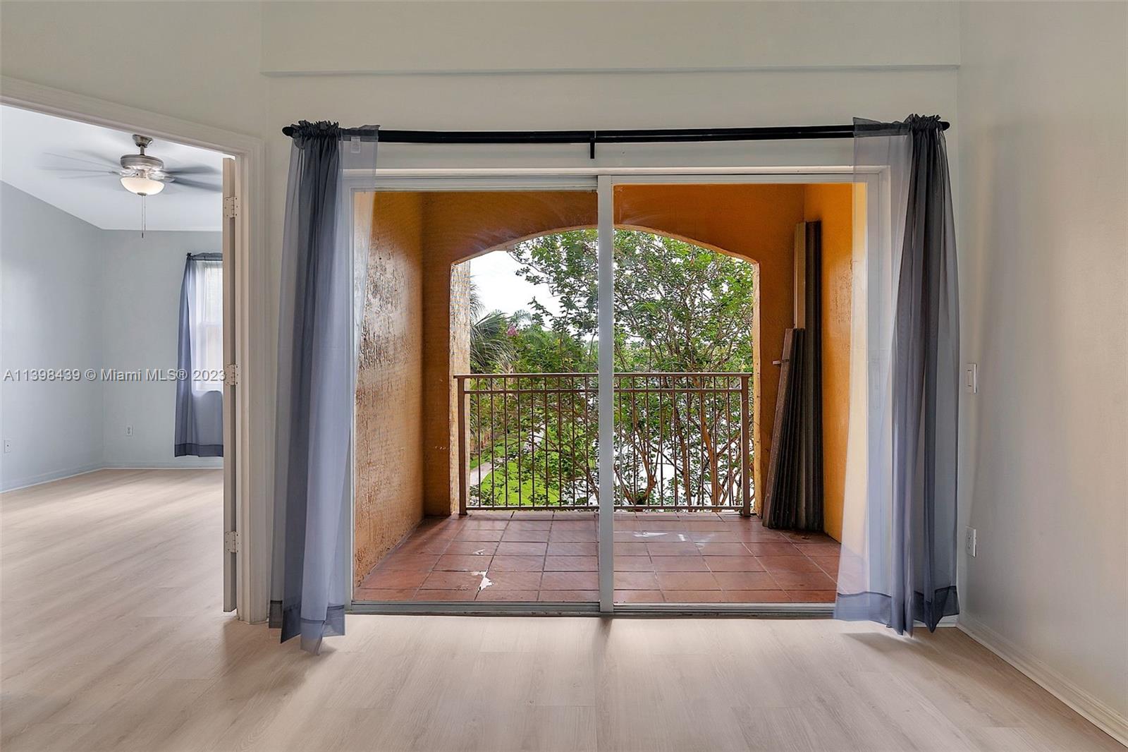 LA VIA CONDO - Residential