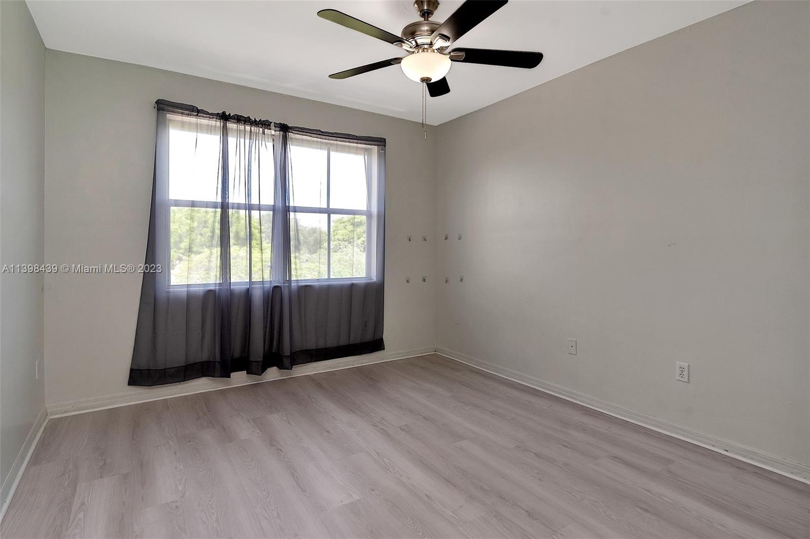 LA VIA CONDO - Residential