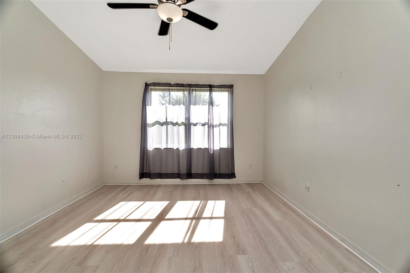 LA VIA CONDO - Residential