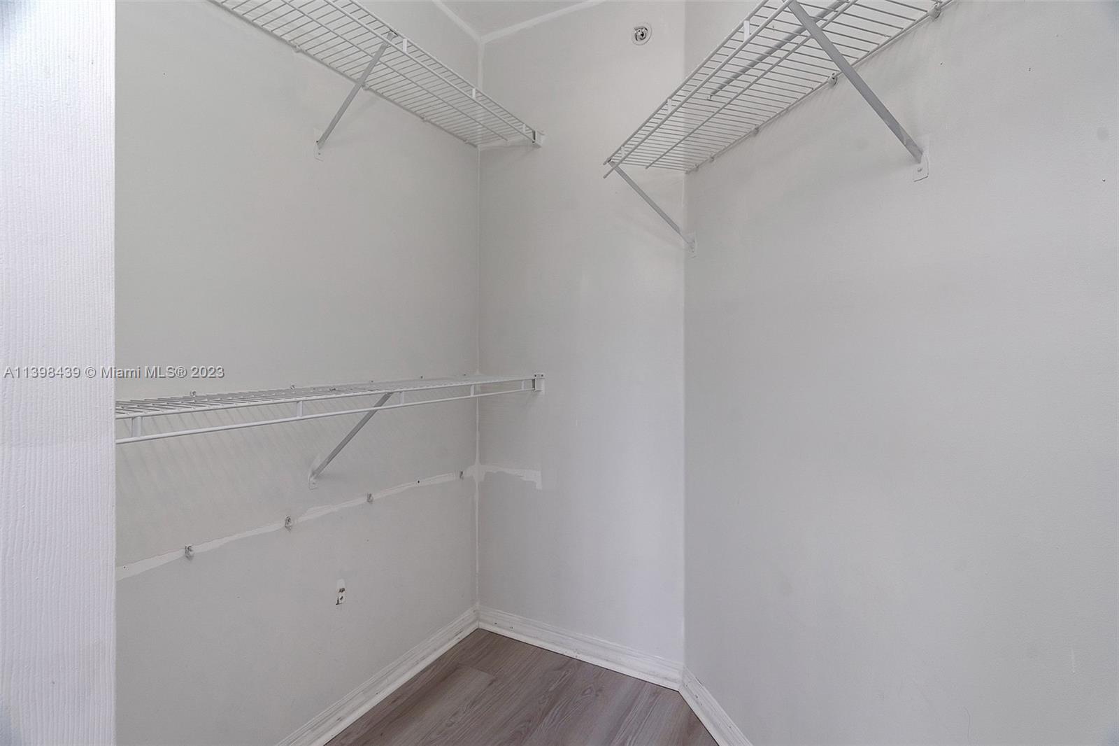 LA VIA CONDO - Residential