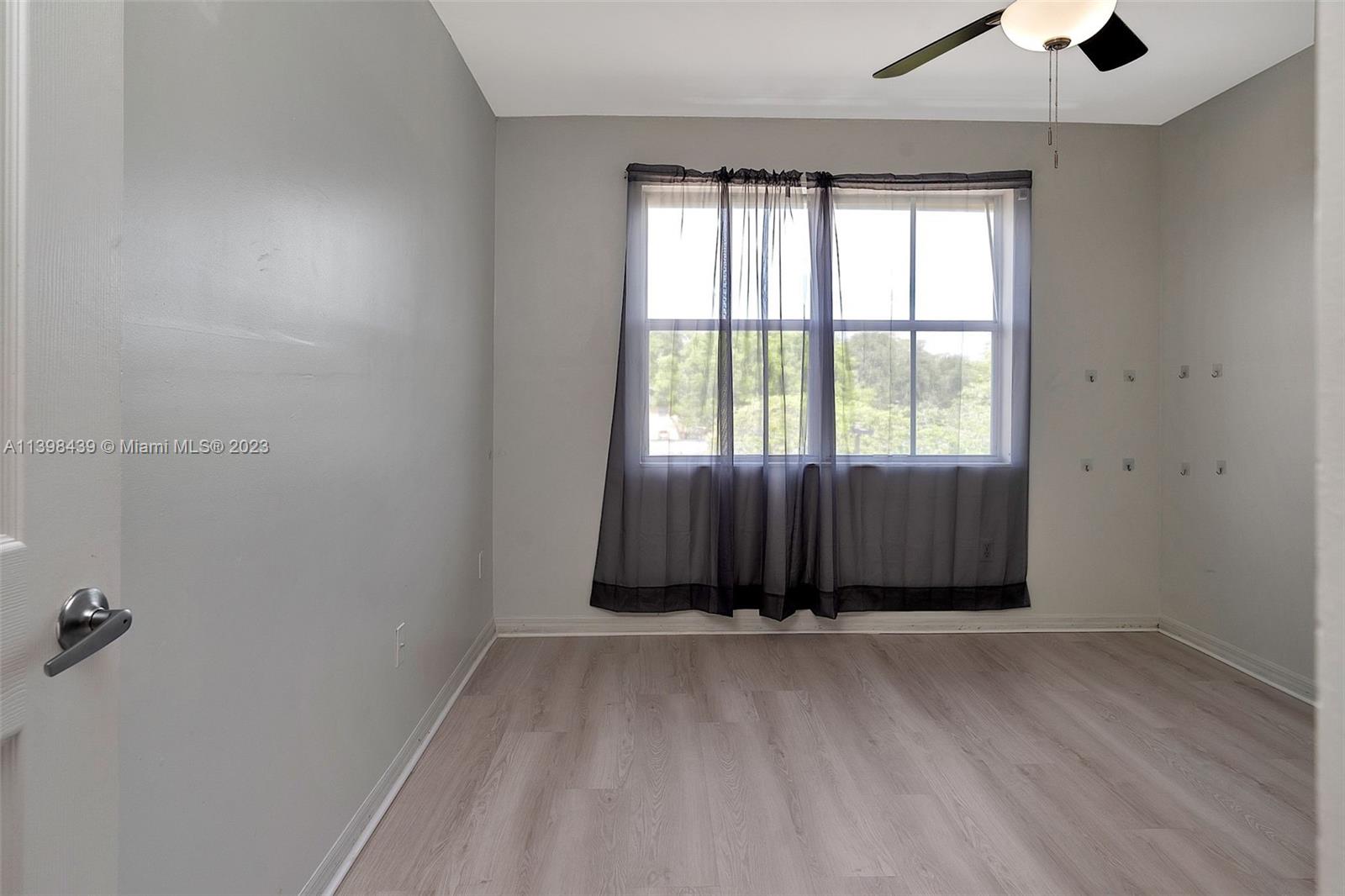 LA VIA CONDO - Residential