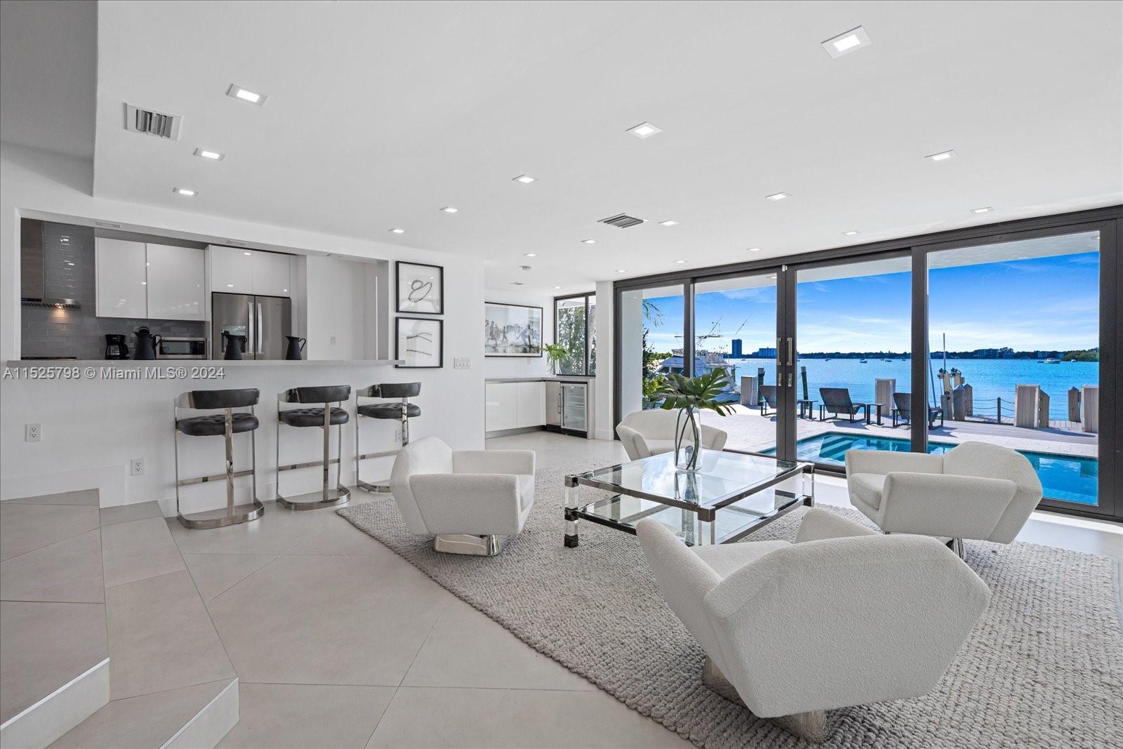 NORTH BAY ISLAND - Residential