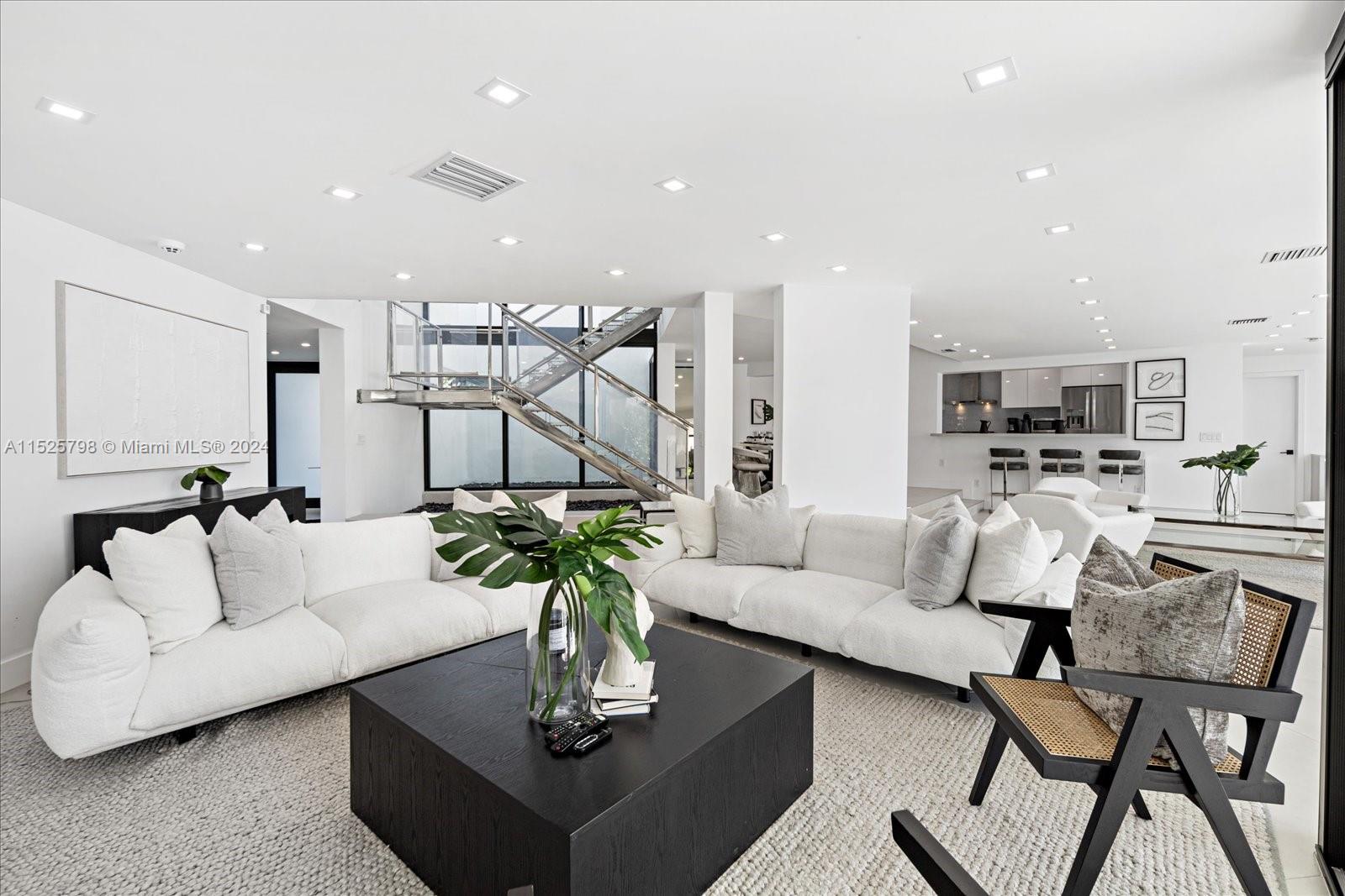 NORTH BAY ISLAND - Residential