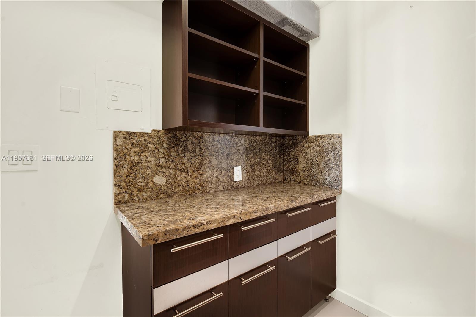 ARLEN HOUSE EAST CONDO - Residential